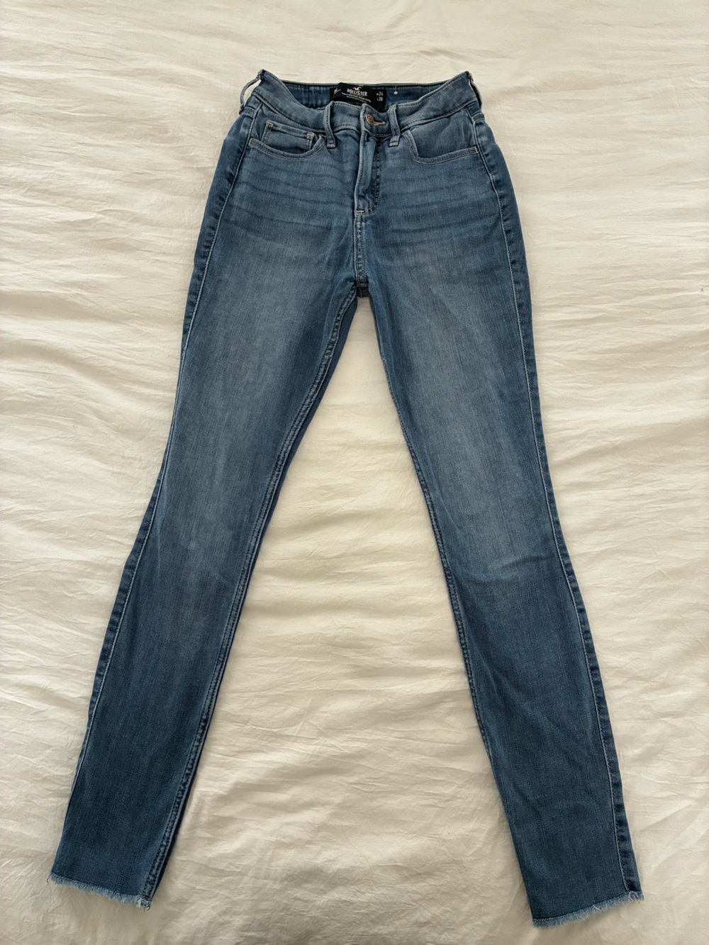 Hollister Women's Skinny Jeans in Medium Blue Wash